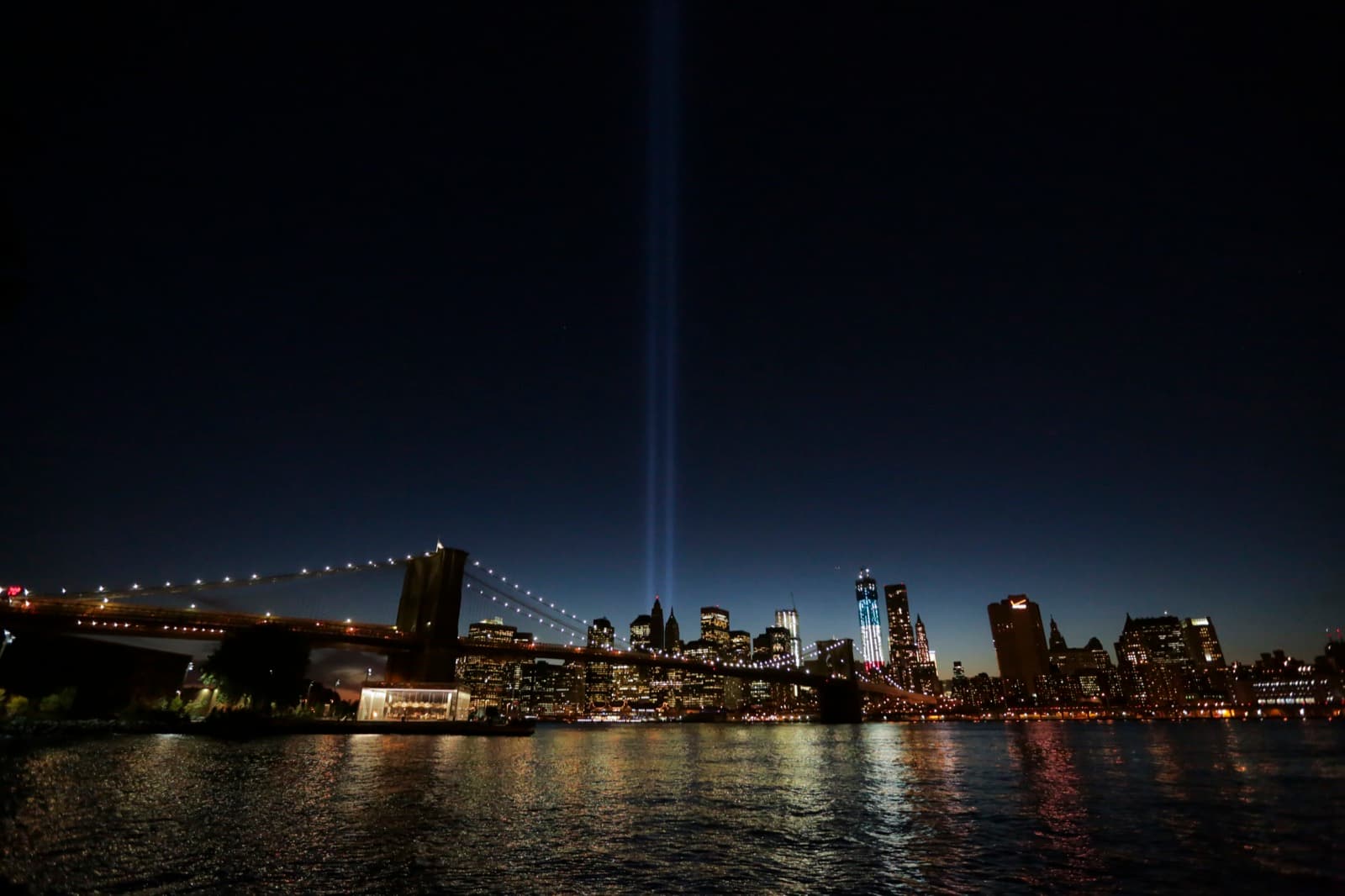 Images — New York, Nocturnal: Tribute in Light