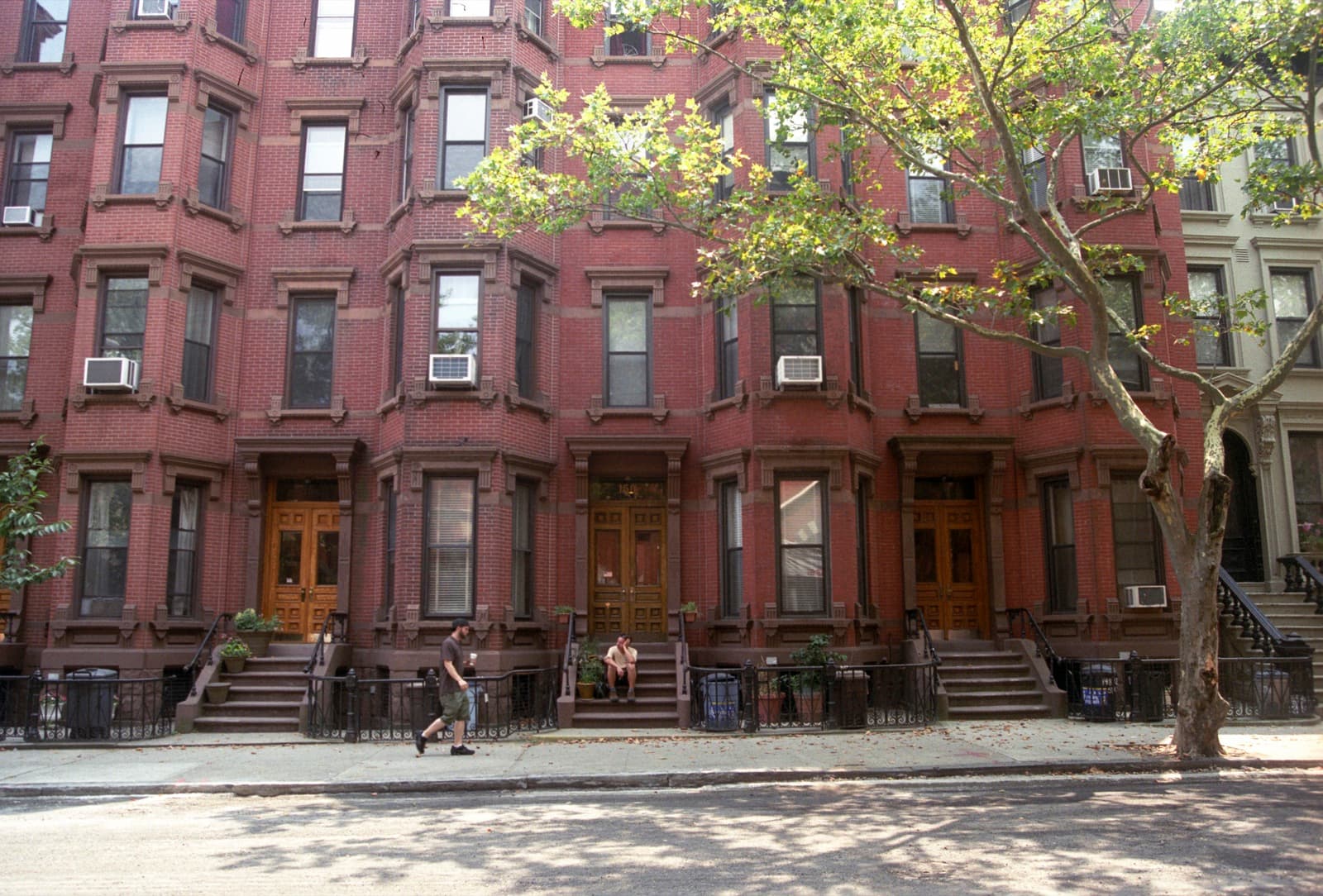 Images — New York, Nostalgic: Brownstone Row