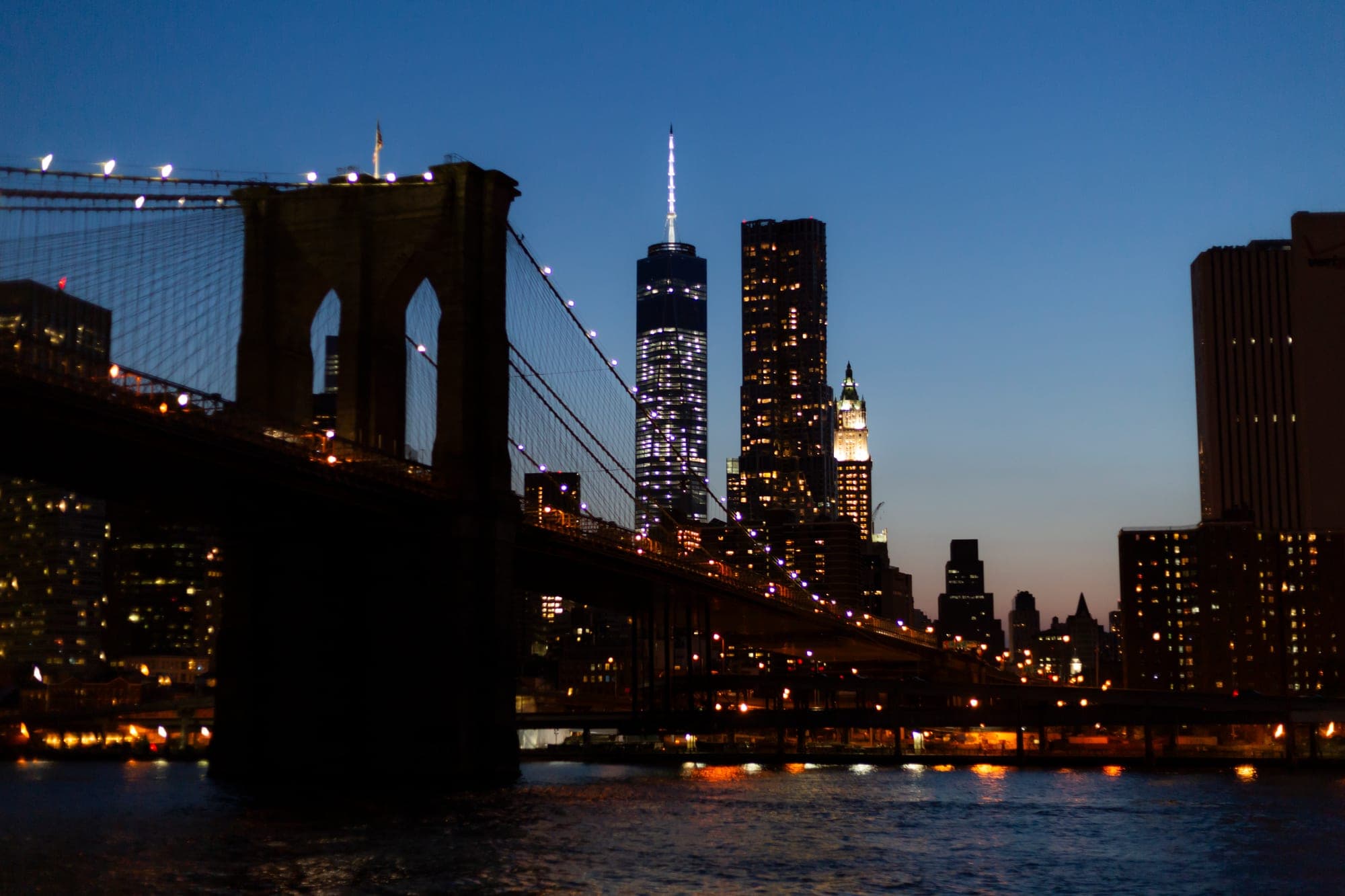 Images — New York, Nocturnal: Brooklyn Bridge, Blue Hour