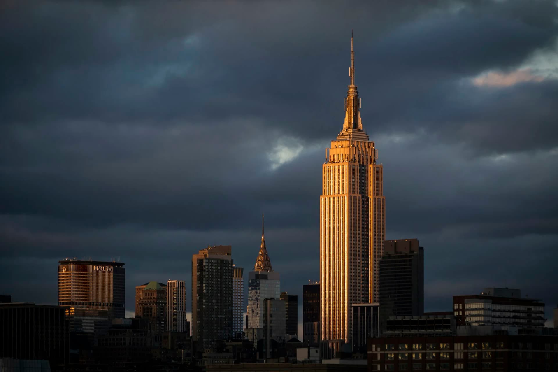 Motion — New York, Nocturnal: Nocturne, Avenue